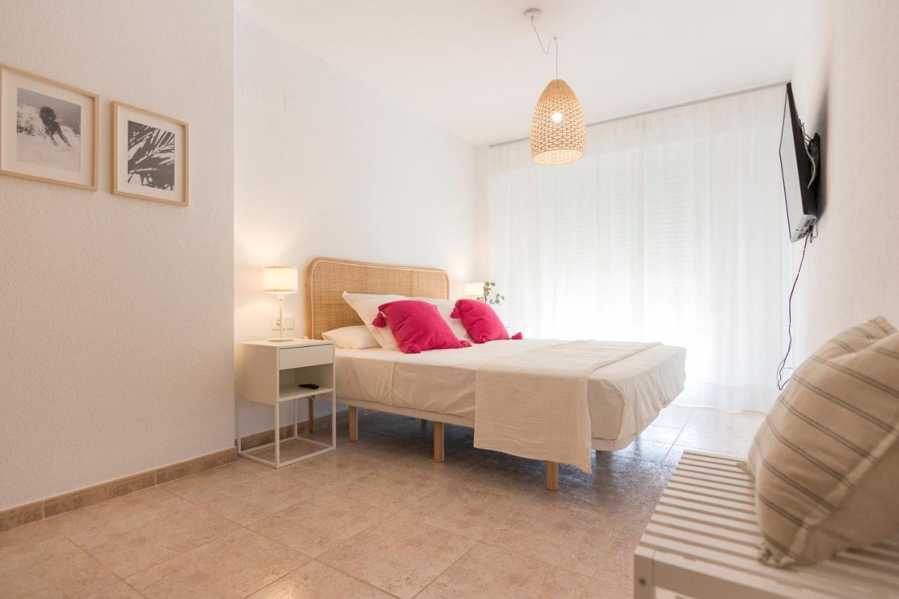 Beach Paradise Flat In Denia Centre W/ Large Pool Exterior photo